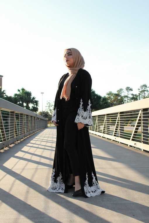 Big Lace Abaya – Black