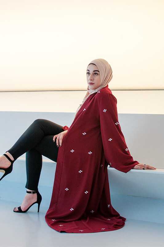 Crystal Luxe Abaya – Maroon